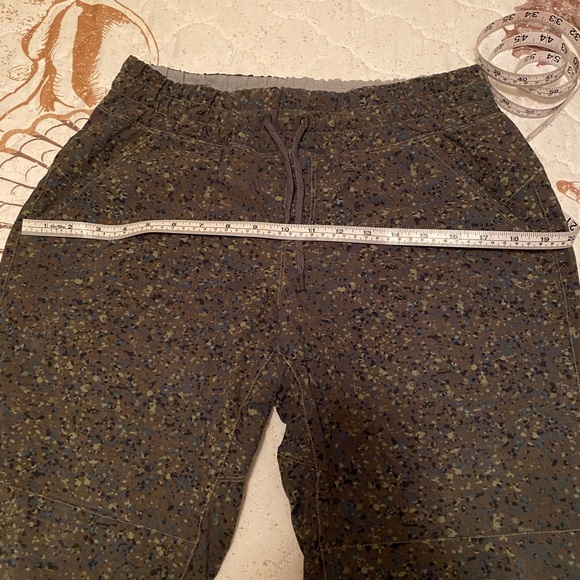 MEC hiking pants - Picture 7 of 9